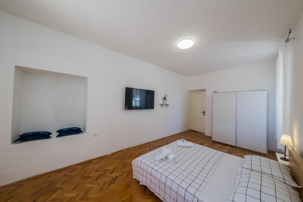 Seafront Apartments Karlo Kaštela Esterno foto